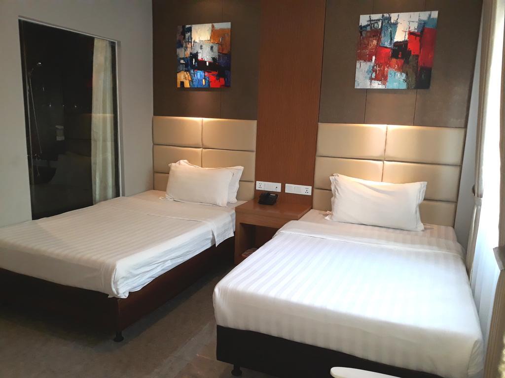 Mustika Gajah Mada Hotel Jakarta Exterior photo